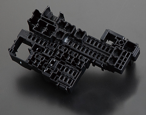 リレーブロック(拡大)